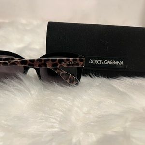 Dolce and Gabbana leopard print sunglasses